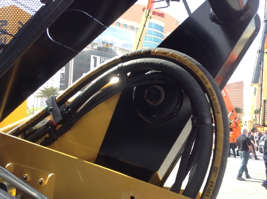 Flexible Black Synthetic Rubber Wire Braid Hydraulic Hose - Inner Diameter 1/4