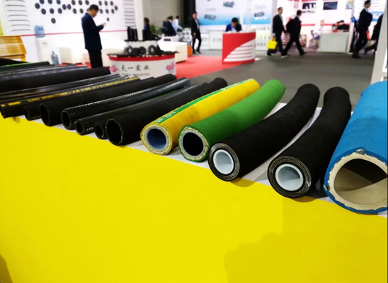 150PSI SBR Rubber Suction Hose High Tension Textile Cord Reinforcement